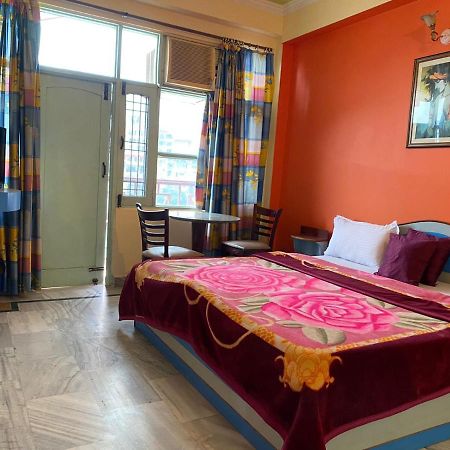 Hotel Surya Laxman Jhula Rishikesh Bagian luar foto