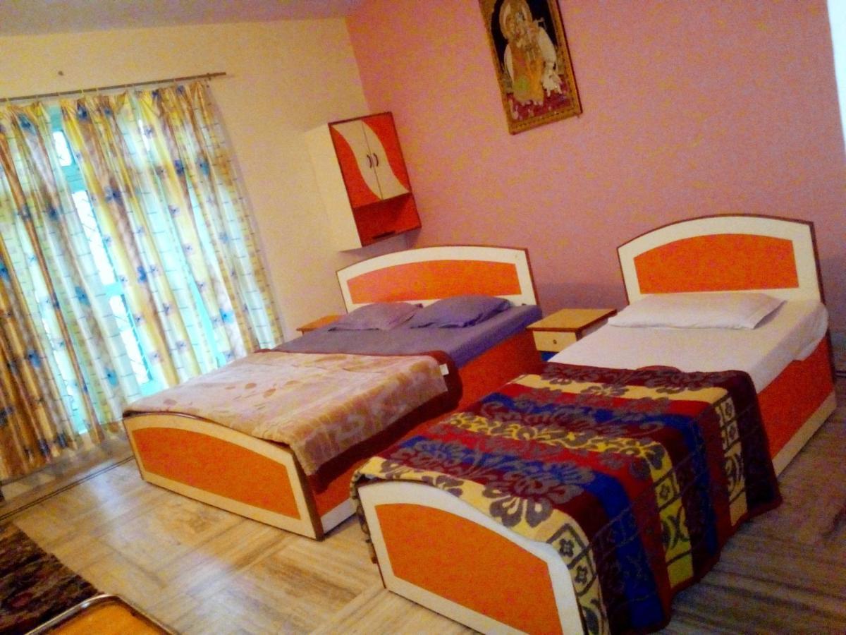 Hotel Surya Laxman Jhula Rishikesh Bagian luar foto