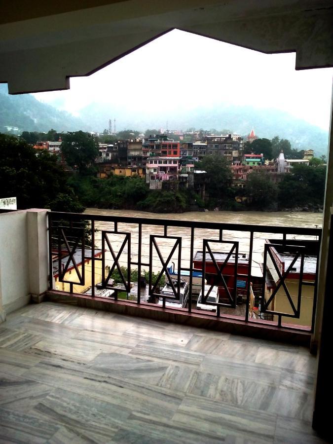 Hotel Surya Laxman Jhula Rishikesh Bagian luar foto