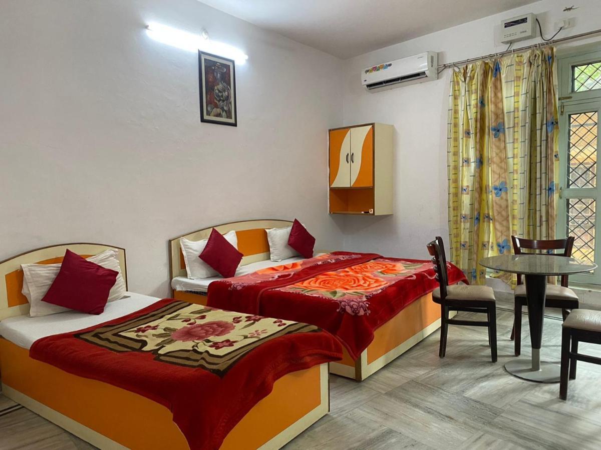 Hotel Surya Laxman Jhula Rishikesh Bagian luar foto