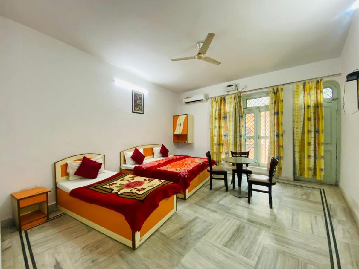 Hotel Surya Laxman Jhula Rishikesh Bagian luar foto